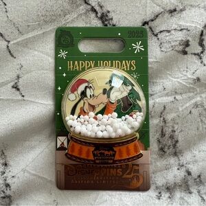 Disney | NWT Wilderness Lodge Goofy Pin